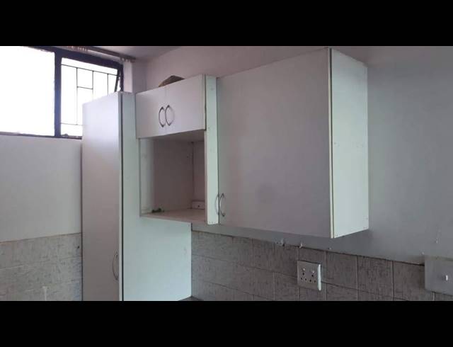 2.5 BEDROOM FLAT FOR SALE IN SUNNYSIDE